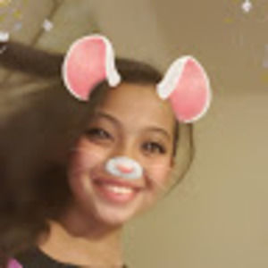 Meet your Posher, Esmeralda